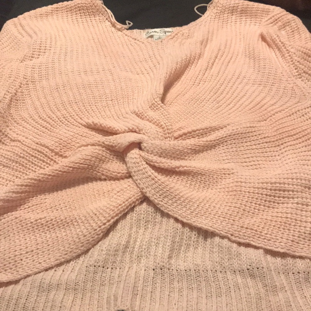 Knitted cream pink twisted shirt